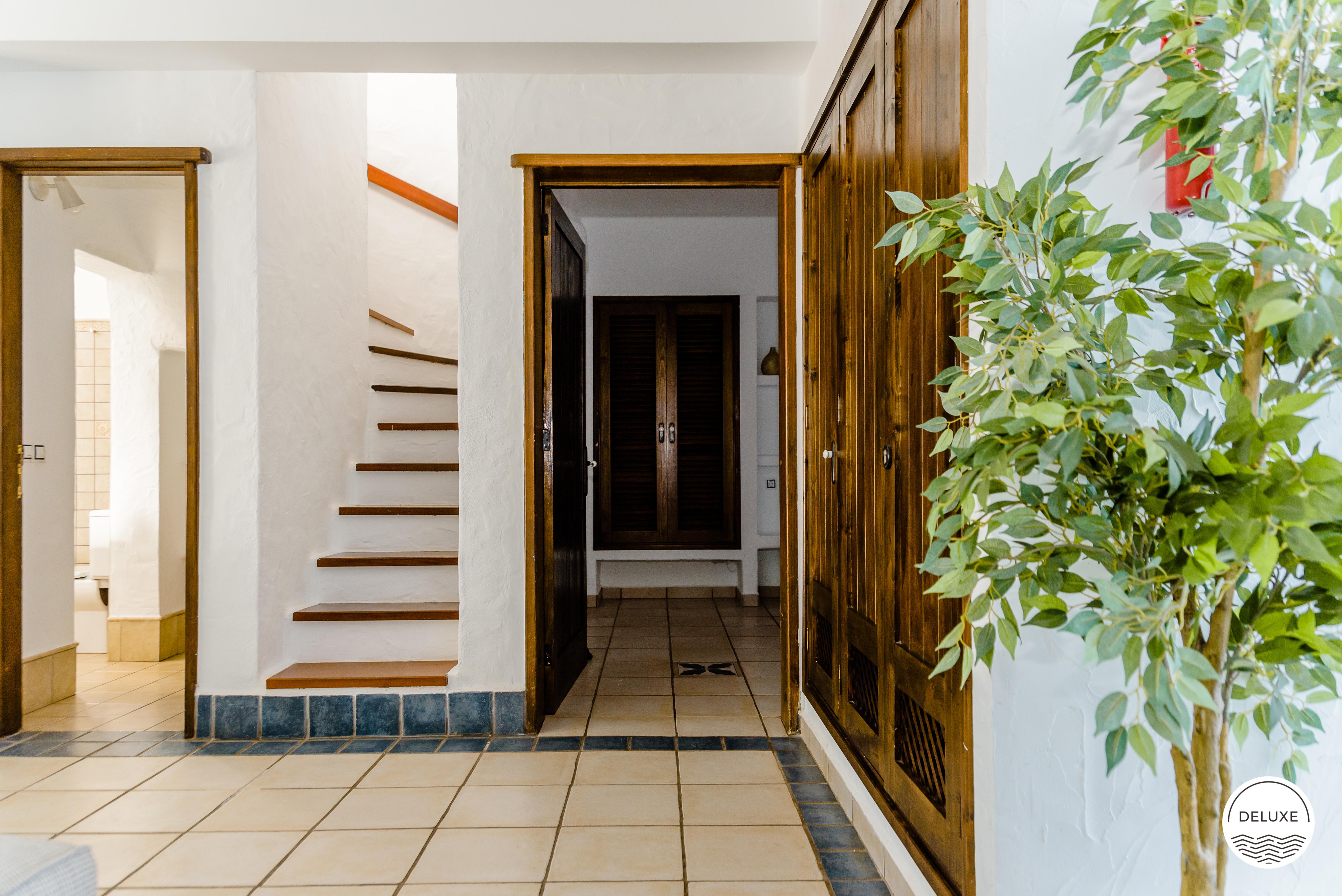 Kamezi Boutique Villa *