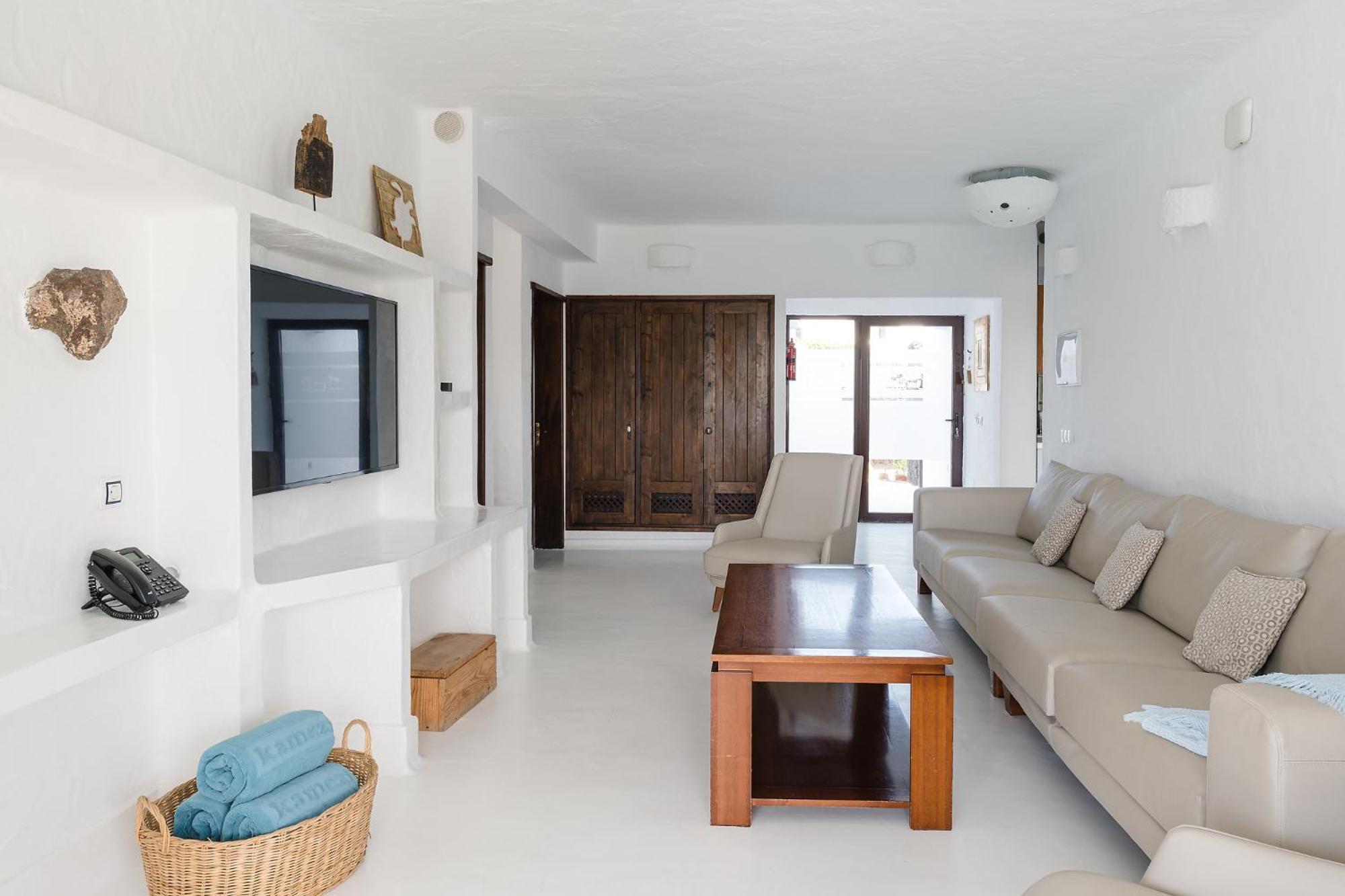 Kamezi Boutique Villa